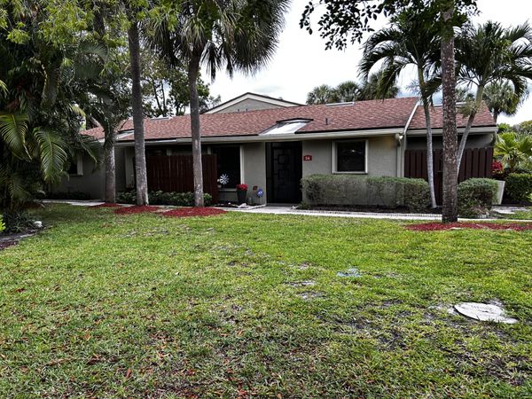 51 Meadows Drive, Unit 51, Boynton Beach, FL 33436