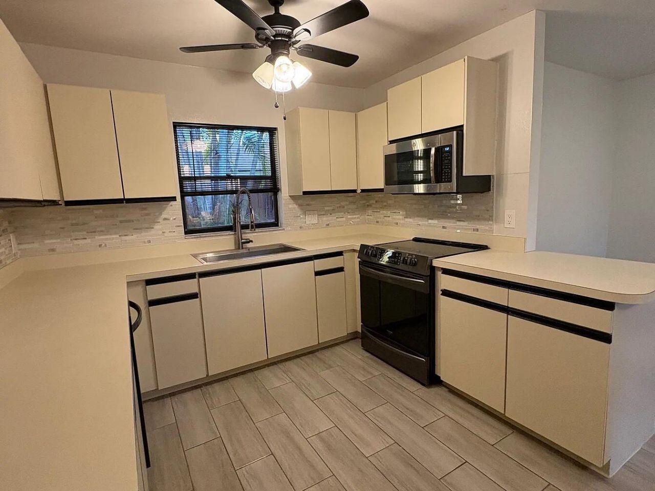 51 Meadows Drive, Unit 51, Boynton Beach, FL 33436 Photo