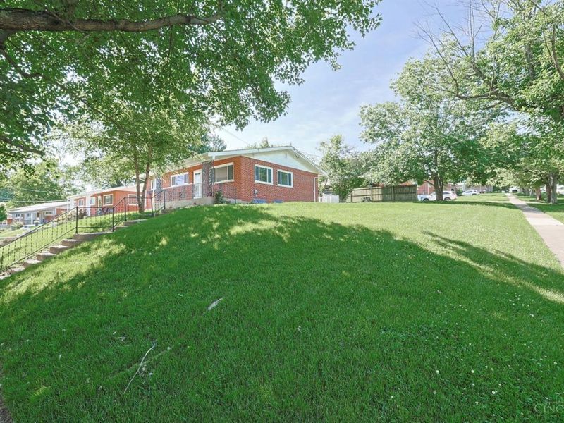 5291 Briarhill Drive, Delhi Twp, OH 45238 Photo 32