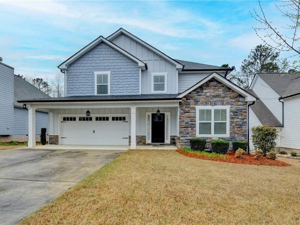 131 Brookstone Drive , Carrollton, GA 30116