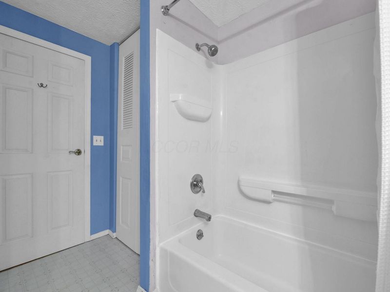 3827 Orange Blossom Lane, Gahanna, OH 43230 Photo 12