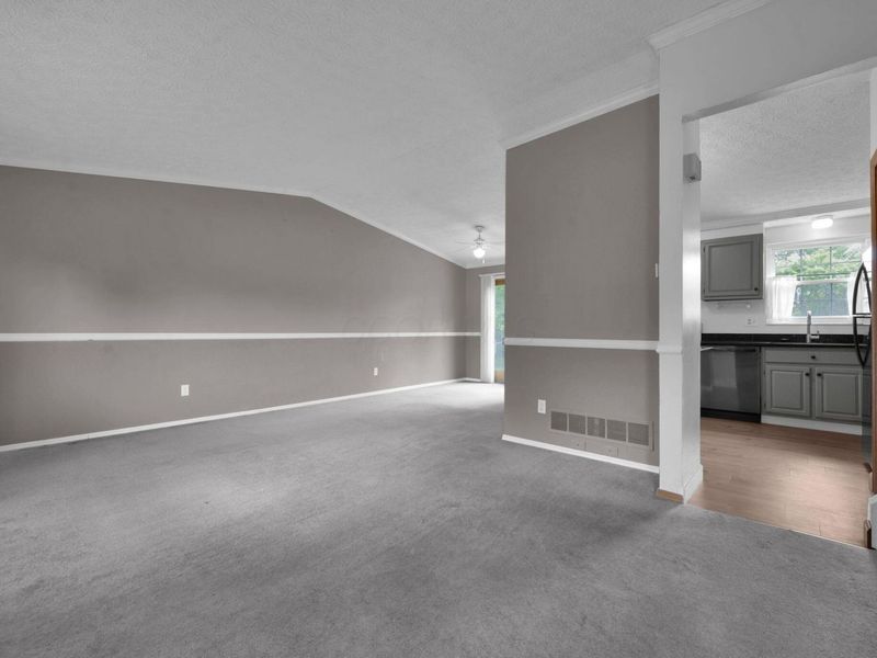 3827 Orange Blossom Lane, Gahanna, OH 43230 Photo 4