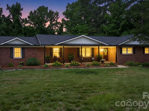 301 Pinecroft Lane , Spencer, NC 28159