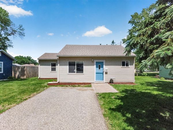419 7th Avenue W, Shakopee, MN 55379