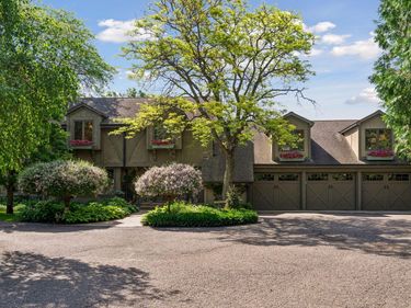 1200 Ferndale Road N, Plymouth, MN 55447
