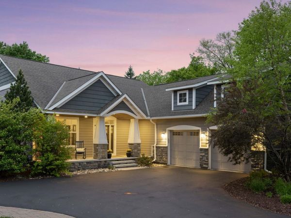 14 Beebe Avenue, Mendota Heights, MN 55118