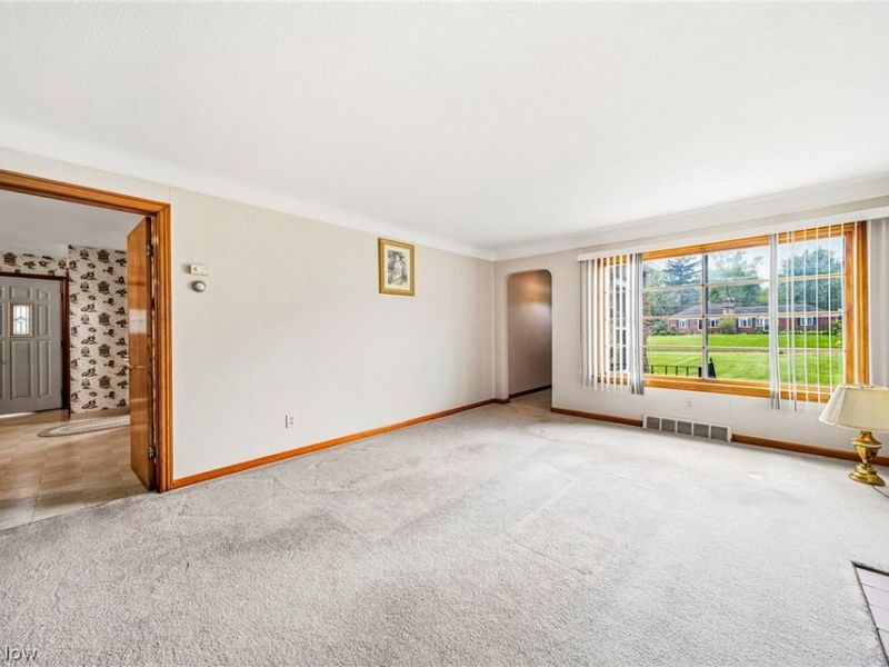 725 Chestnut Road , Seven Hills, OH 44131 Photo 11