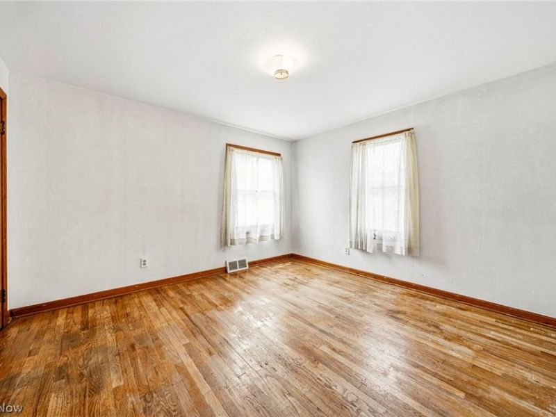 725 Chestnut Road , Seven Hills, OH 44131 Photo 19