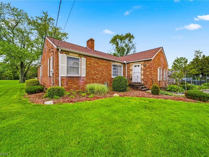 725 Chestnut Road , Seven Hills, OH 44131 Photo 35