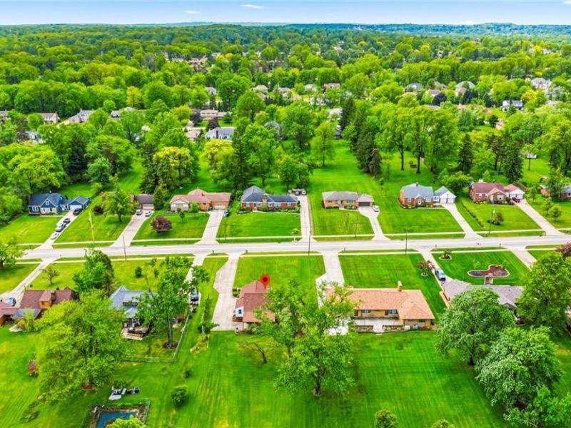 725 Chestnut Road , Seven Hills, OH 44131 Photo 40