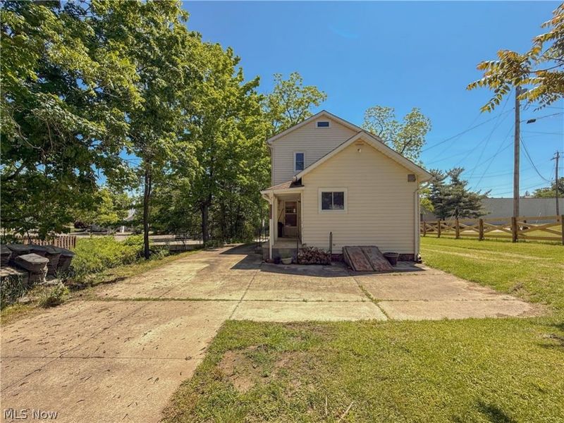 323 S Huntington Street, Medina, OH 44256 Photo 3