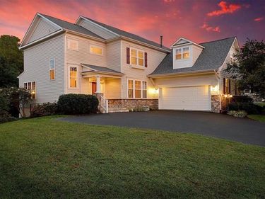 9380 FALLING WATER DRIVE , BRISTOW, VA 20136