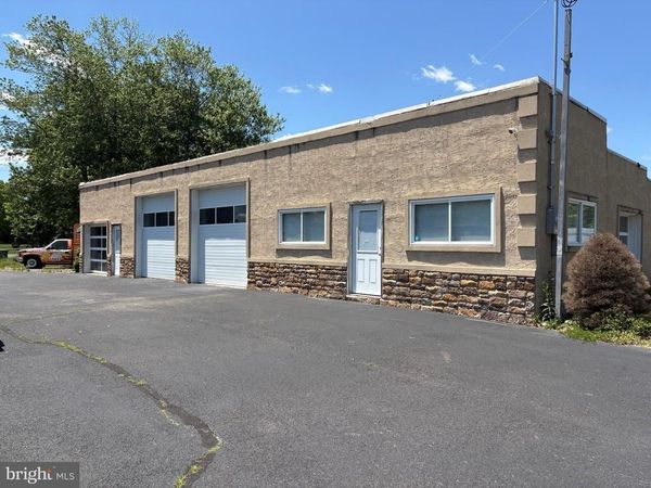 301 N TUCKAHOE ROAD , WILLIAMSTOWN, NJ 08094