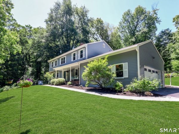 23 Old Green, Newtown, CT 06482