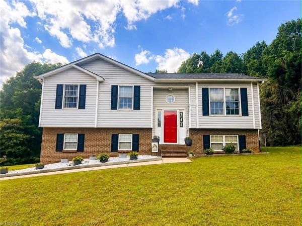 146 S Bridgewater Road , Mount Airy, NC 27030