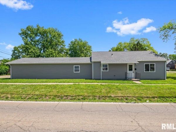 2201 E Converse Street, Springfield, IL 62702