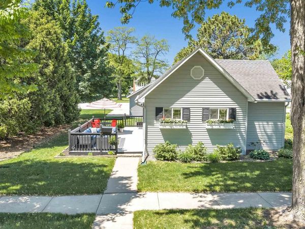 226 S ONTARIO STREET, De Pere, WI 54115