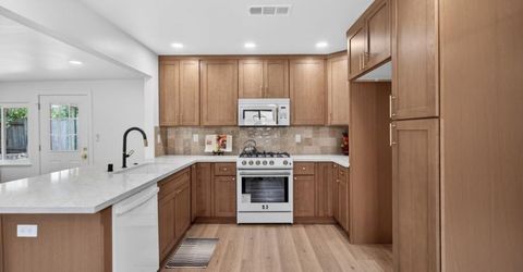 5733 Mesa Verde Cir, Rocklin, CA 95677 Photo