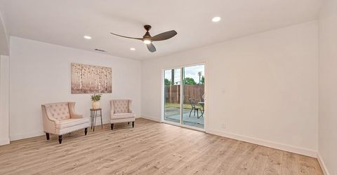 8894 Sharkey Ave, Elk Grove, CA 95624 Photo