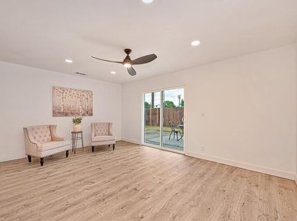 8894 Sharkey Ave, Elk Grove, CA 95624 Photo