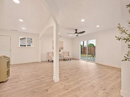 8894 Sharkey Ave, Elk Grove, CA 95624 Photo