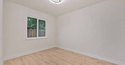 8894 Sharkey Ave, Elk Grove, CA 95624 Photo