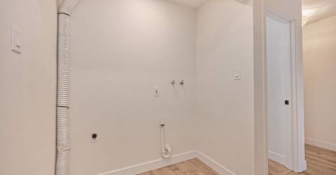 8894 Sharkey Ave, Elk Grove, CA 95624 Photo