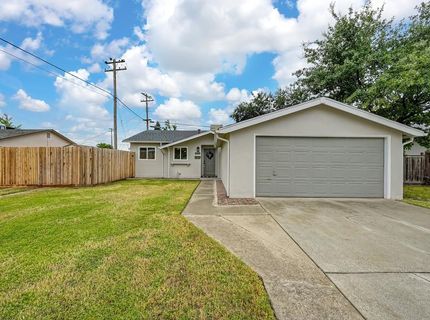 8894 Sharkey Ave, Elk Grove, CA 95624 Photo