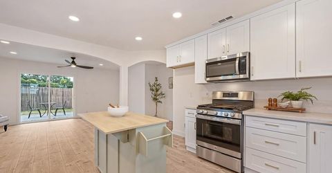 8894 Sharkey Ave, Elk Grove, CA 95624 Photo