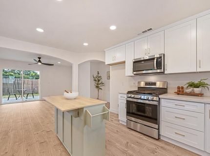8894 Sharkey Ave, Elk Grove, CA 95624 Photo