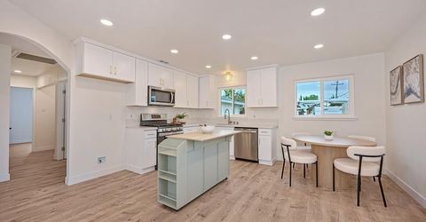 8894 Sharkey Ave, Elk Grove, CA 95624 Photo