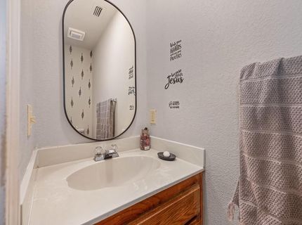 1028 Andy Cir, Sacramento, CA 95838 Photo