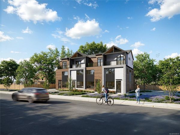 2100 Allenby St, Unit #4, Oak Bay, BC V8R 3C3