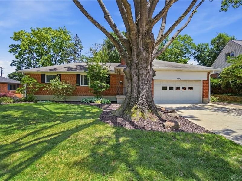 4440 Wing View Lane, Kettering, OH 45429 Photo 2