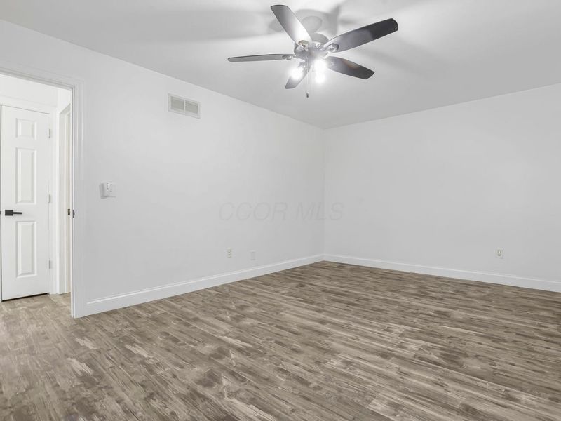 7611 Young Road, Grove City, OH 43123 Photo 46