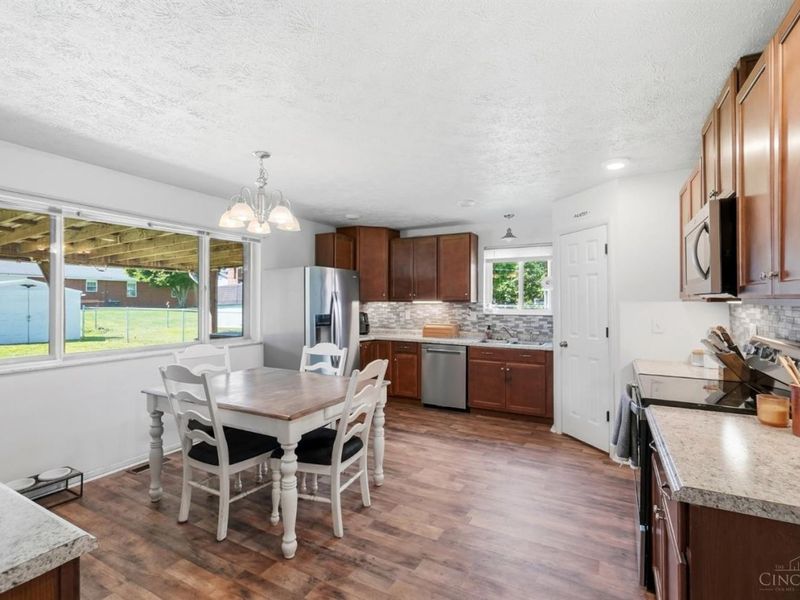 920 Kathryn Drive, Wilmington, OH 45177 Photo 12