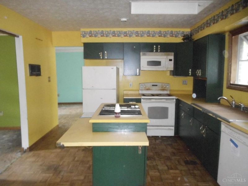 1565 Jonquilmeadow, Forest Park, OH 45240 Photo 7