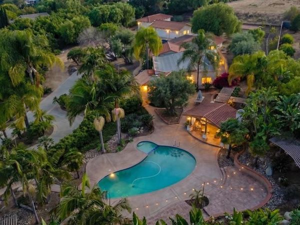 937 Pepper Tree Lane, Fallbrook, CA 92028