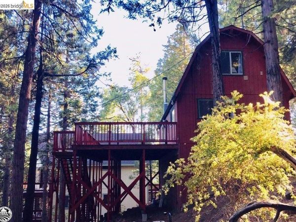 29330 Kern Ct, Cold Springs, CA 95335
