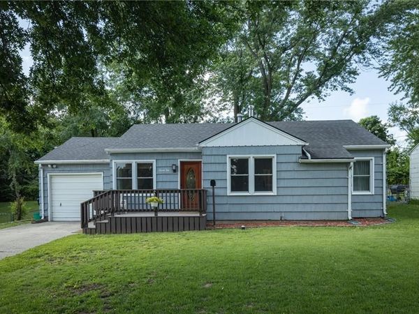 710 Broad Street, Warrensburg, MO 64093