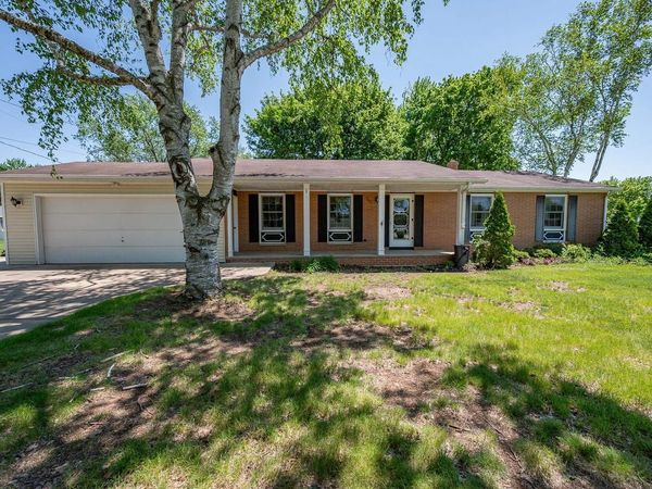 2657 PIONEER DRIVE, Green Bay, WI 54313