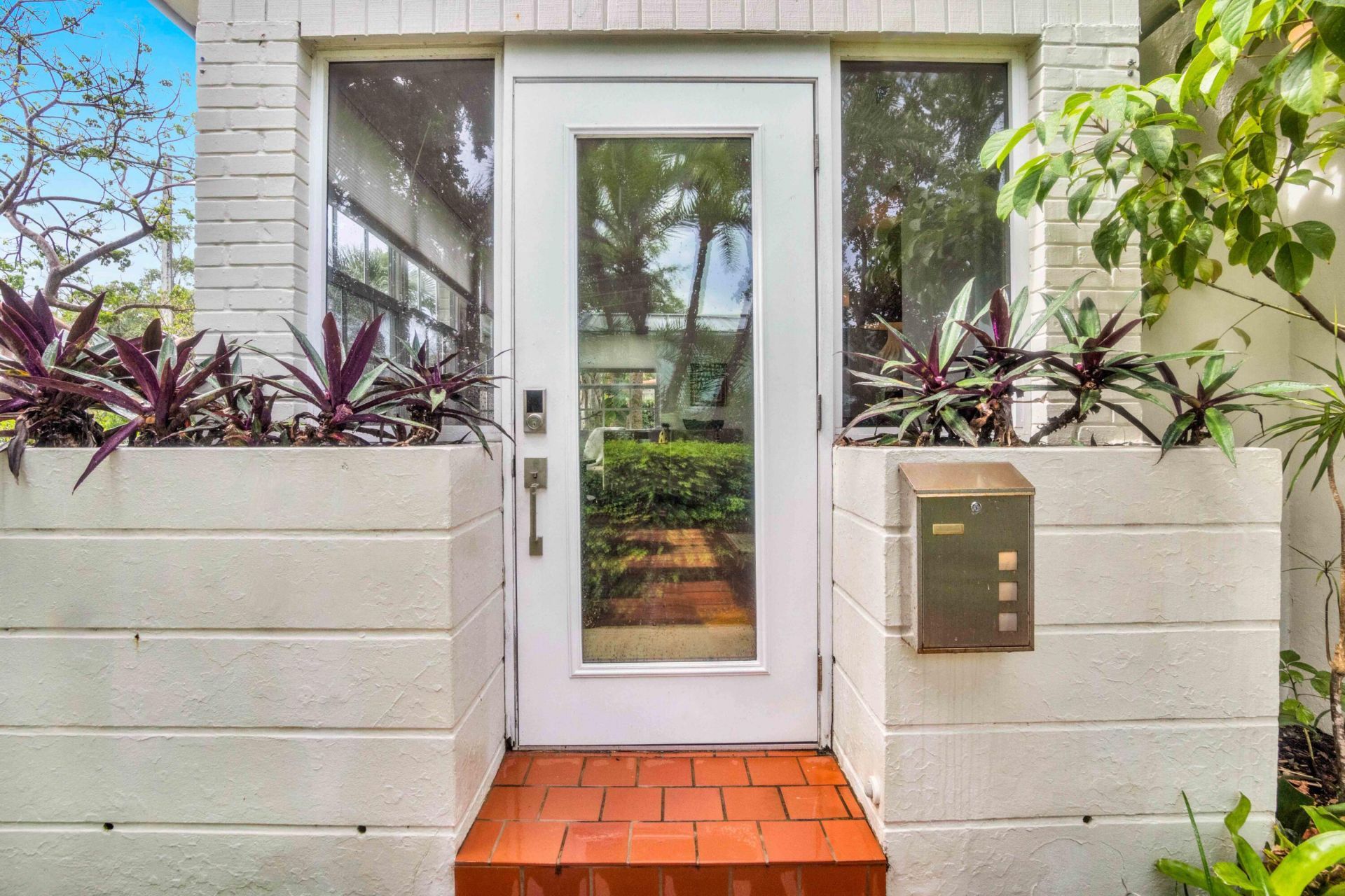 1219 N Lakeside Drive, Lake Worth Beach, FL 33460 Photo