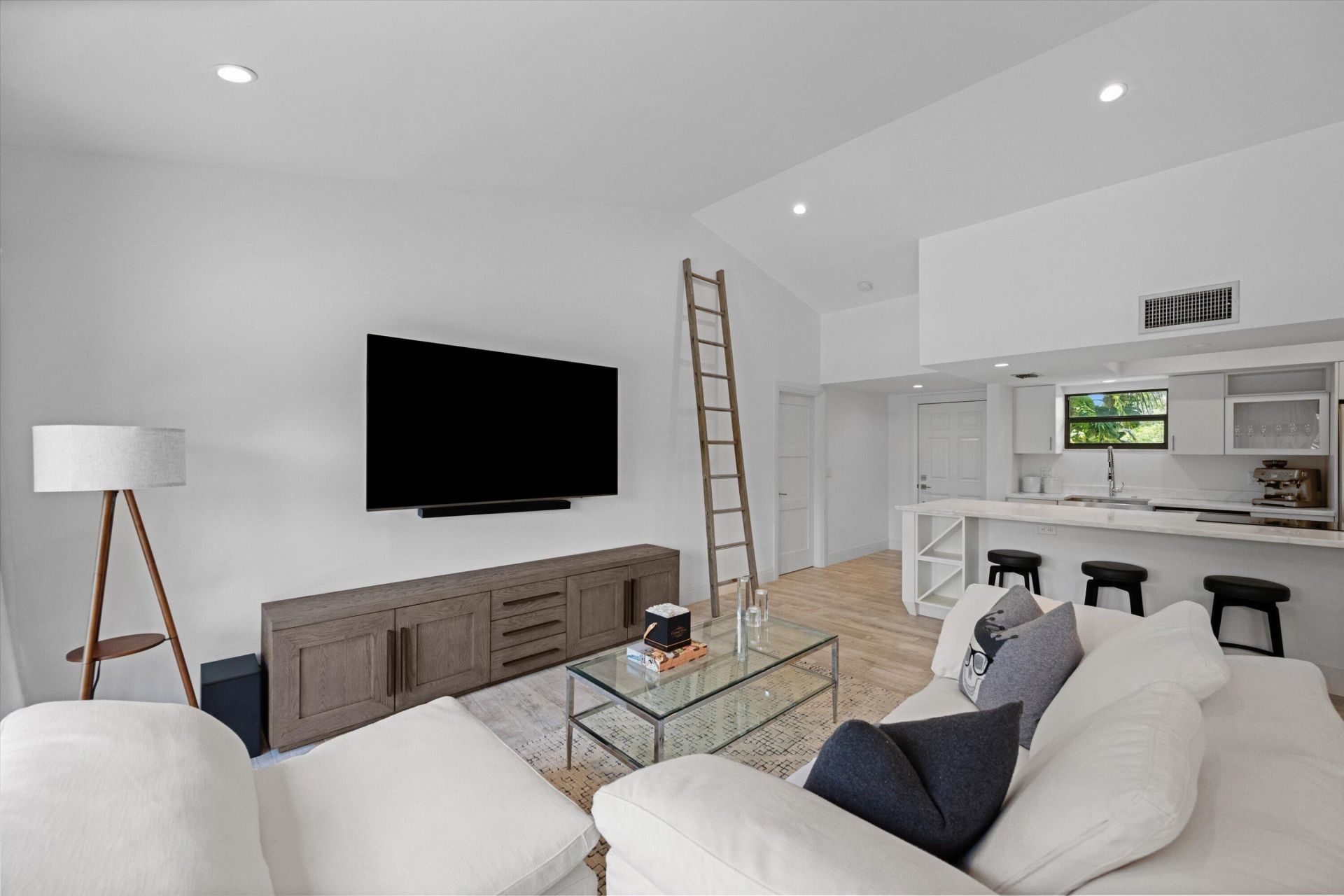 11863 Wimbledon Circle, Unit 532, Wellington, FL 33414 Photo