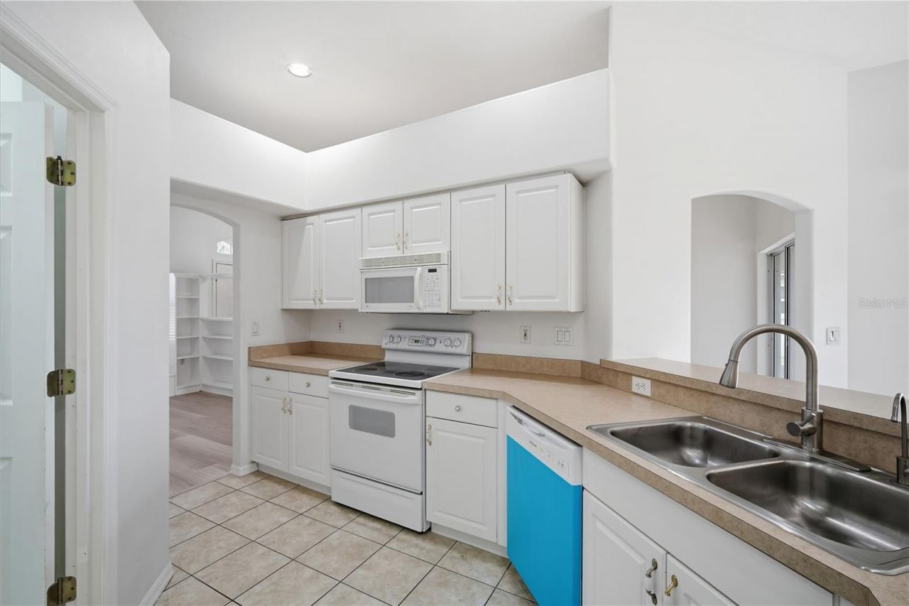 6141 36th Lane E, Bradenton, FL 34203 Photo