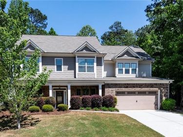 5645 Pleasant Woods Drive, Flowery Branch, GA 30542