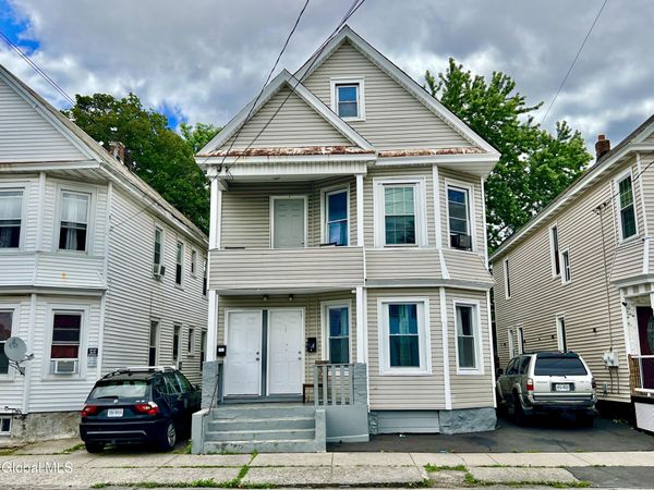 807 Craig Street, Schenectady, NY 12307