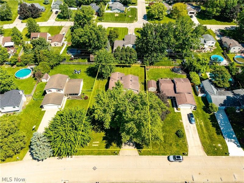 536 Fieldstone Drive , Amherst, OH 44001 Photo 44