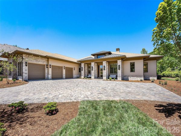 60 Walnut Valley Parkway, Arden, NC 28704