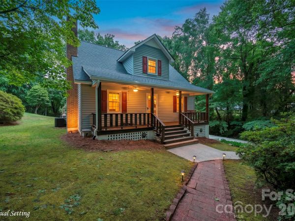 6175 La Crosse Court , Clemmons, NC 27012