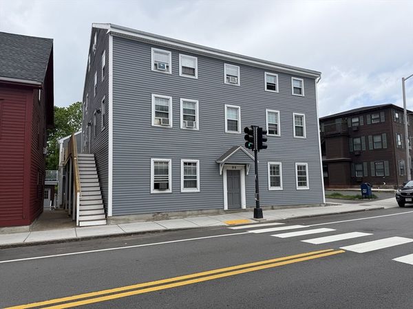 84 Cabot St, Unit 14, Beverly, MA 01915